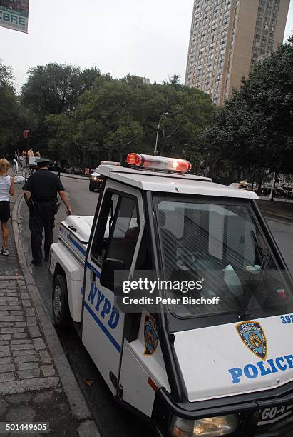 Kleines Polizeiauto am Columbus Circle, Manhattan, New York, USA, Vereinigte Staaten von Amerika, Auto, Reise, BB, DIG; P.Nr.: 1598/2007, ;