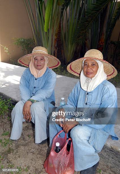 Muslima , Kuah, Hauptstadt Insel Langkawi, Malaysia, Asien, Moslem, Einkaufstasche, Reise, NB, DIG; P.-Nr.: 1836/2011, ; ;