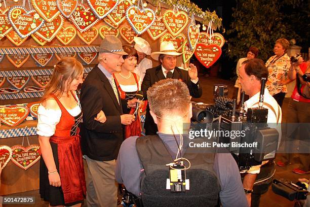 Larry Hagman , Andy Borg , ARD/ORF/SF-Musikshow "Musikantenstadl", "Olympiahalle", München, Bayern, Deutschland, Europa, Oktoberfest-Show, Auftritt,...