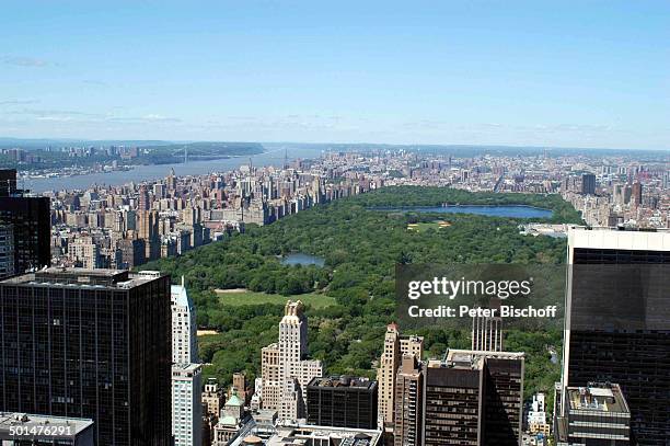 Blick vom "Top of the Rock" im "Rockefeller Center" auf "Central Park" und "Hudson River" , Manhattan, New York, USA, Amerika, Fluss, Gebäude, Reise,...