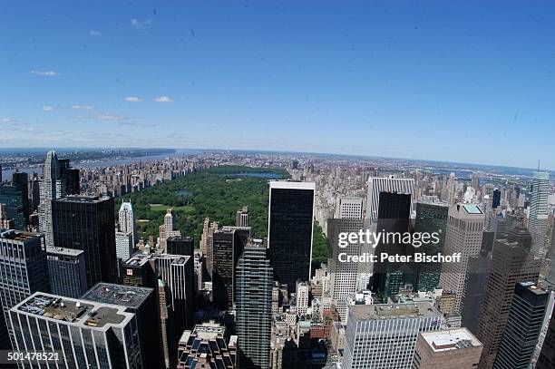 Blick vom "Top of the Rock" im "Rockefeller Center" auf "Central Park" und "Hudson River" , Manhattan, New York, USA, Amerika, Fluss, Gebäude, Reise,...