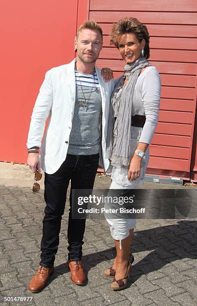 Ronan Keating, Liane Wirzberger , ZDF-Sonntagsshow "Fernsehgarten", Mainz, Rheinland-Pfalz, Deutschland, Europa, Sänger Promi, BB, FTP; P.-Nr.:...