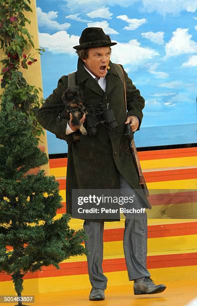 Stefan Mross mit Dackel "Zensi", ARD-Show "Immer wieder Sonntags" , "Europa-Park", Rust, Baden-Württemberg, Deutschland, Europa, Auftritt, Bühne,...