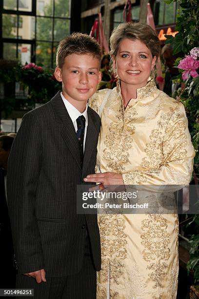 Andrea Spatzek, Sohn Alexander, 10. "Unesco-Benefiz-Gala", "Maritim"-Hotel, Köln, Nordrhein-Westfalen, Deutschland, Europa, Charity-Veranstaltung,...