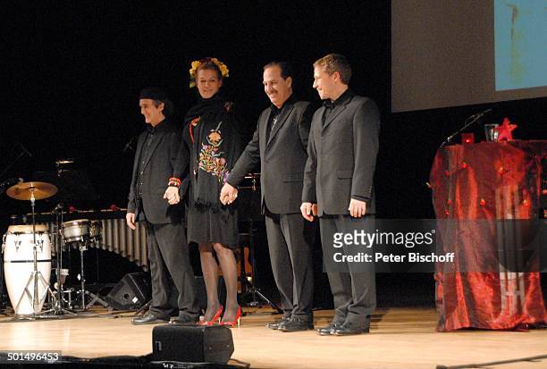 Suzanne von Borsody , Musikgruppe "Trio Azul" mit Omar Placencia , Anibal Civilotti , Kurt Holzkämper , Musikalische Lesung "Frida Kahlo" ,...