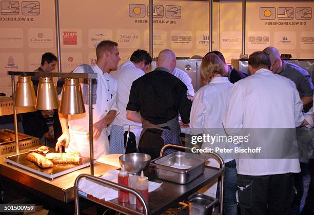 Koch und weitere Köche, 4. "Wolkenschieber-Gala" zu Gunsten Bremer Kinder und Jugendliche, Congress Centrum vom "Maritim Hotel", Bremen, Deutschland,...