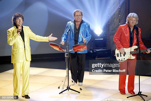 Flipper Singer Singer The Flippers Photos and Premium High Res Pictures - Getty Images
