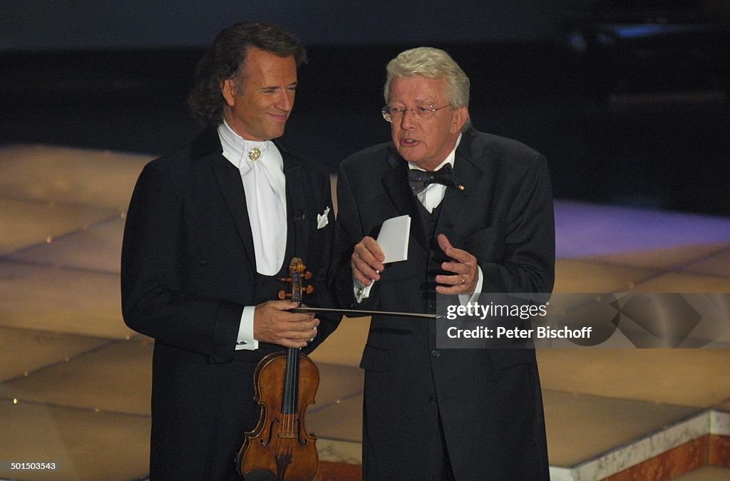 Dieter Thomas Heck (rechts, Moderator), Andre Rieu (Geiger), ZDF-Show "Die goldene S
