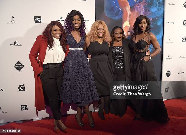 Lyndrea Price, Venus Williams, Oracene Price, Isha Price and Serena Williams attend Sports Illustrated Sportsperson of the Year Ceremony 2015 at Pier...