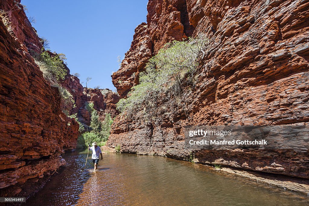 Flat rock pool in Weano Gorge