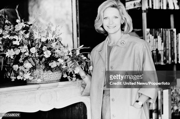 Scottish journalist and wife of Rupert Murdoch, Anna Murdoch in London on 19th June 1985.
