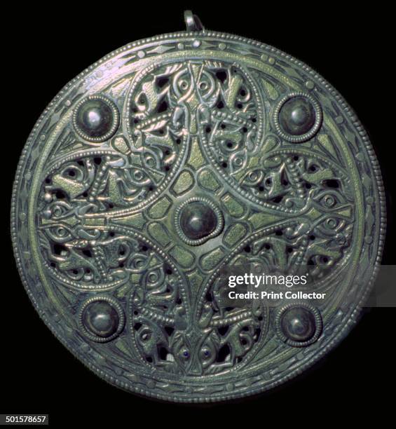 The Strickland Brooch Anglo Saxon Mid 9th Century Plain Gold News the-strickland-brooch-anglo-saxon-mid-9th-century-plain-gold-news