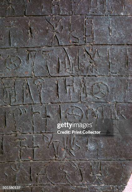 Linear A Script Examples Minoan Photos and Premium High Res Pictures - Getty Images