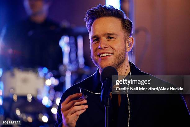 Olly Murs rehearses for a live appearance on the BBC One Show on December 16, 2015 in London, England.