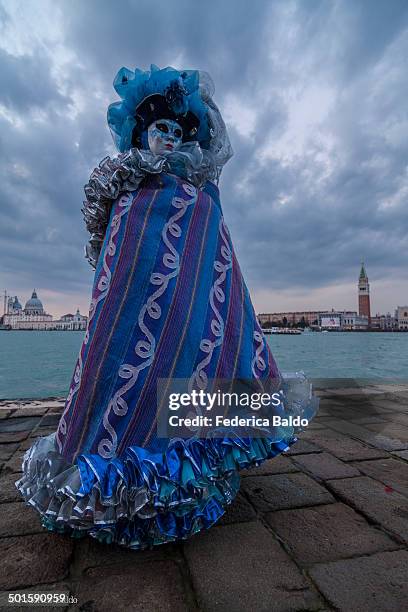 venice carnival mask - venice carnival - fotografias e filmes do acervo