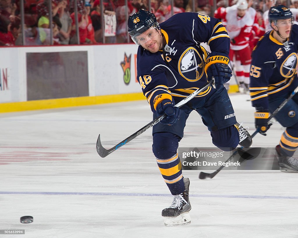 Buffalo Sabres v Detroit Red Wings