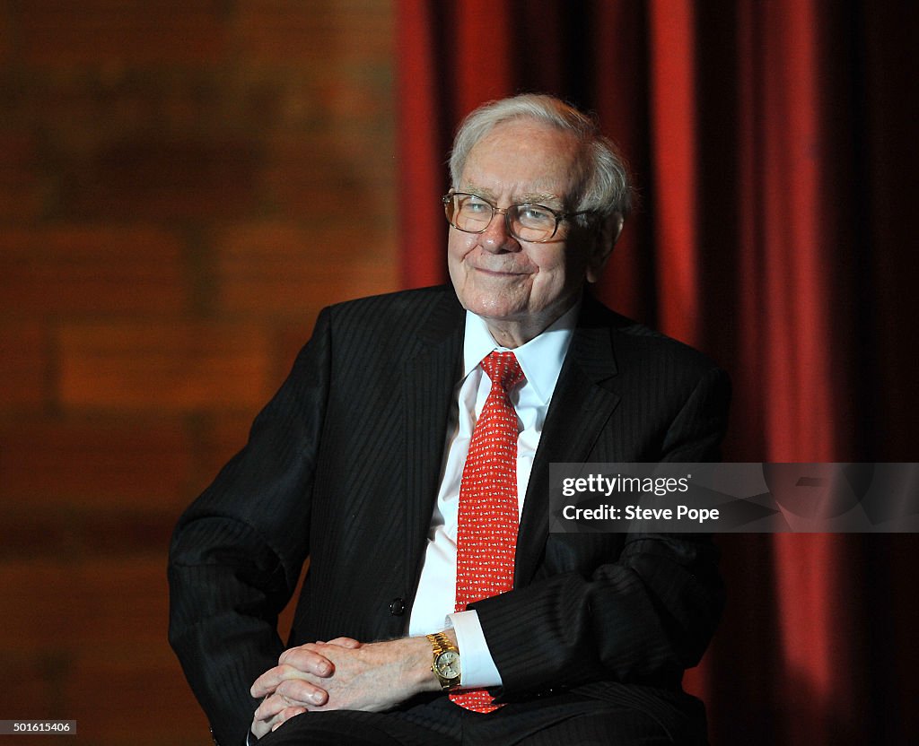Warren Buffett Joins Hillary Clinton At Campaign Event In Omaha