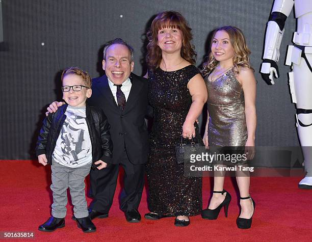 Warwick Davis and Samantha Davis attend the European Premiere of "Star Wars: The Force Awakens" at Leicester Square on December 16, 2015 in London,...