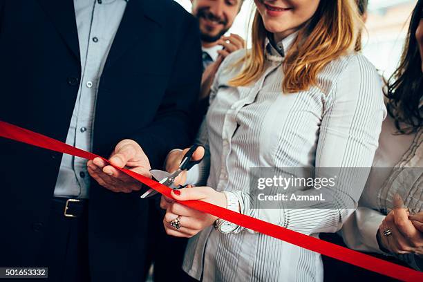 wir werden diesen tag niemals vergessen. - ribbon cutting stock-fotos und bilder