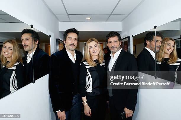 Actors Vincent Elbaz, Julie Gayet and Director Pascal Elbe present the Movie 'Je compte sur vous' during the 'Vivement Dimanche' French TV Show at...