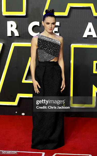 Daisy Ridley attends the European Premiere of "Star Wars: The Force Awakens" at Leicester Square on December 16, 2015 in London, England.