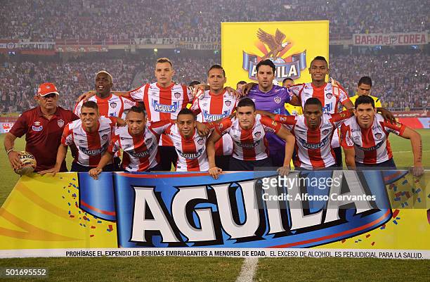 Players of Atletico Junior pose for a team photo prior to a first leg final match between Atletico Junior and Atletico Nacional as part of Liga...