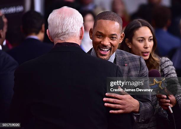 Will Smith attends the "Concussion" premiere at AMC Loews Lincoln Square on December 16, 2015 in New York City.