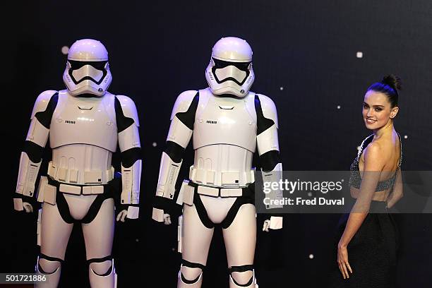 Daisy Ridley attends the European Premiere of "Star Wars" The Force Awakens at Leicester Square on December 16, 2015 in London, England.