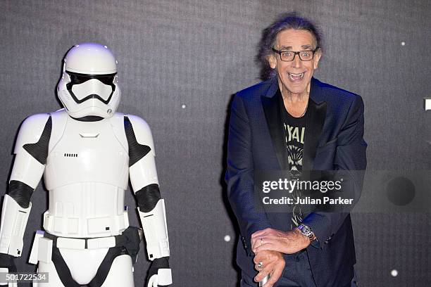 Peter Mayhew attends the European Premiere of 'Star Wars: The Force Awakens' at Leicester Square on December 16, 2015 in London, England.