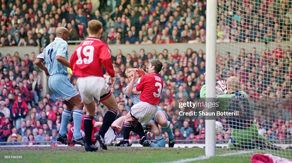 Coventry City Defender David Busst Breaks His Leg Resulting In News coventry-city-defender-david-busst-breaks-his-leg-resulting-in-news