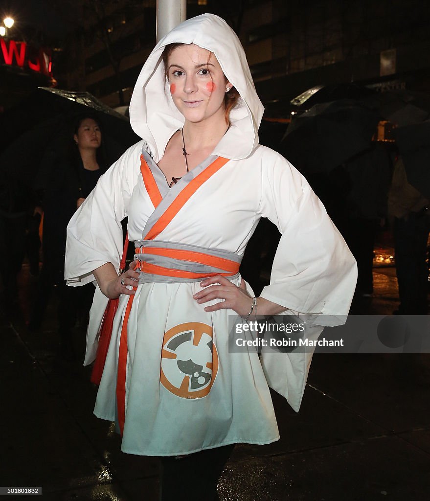 Fans Line Up To Watch "Star Wars: The Force Awakens" In New York City