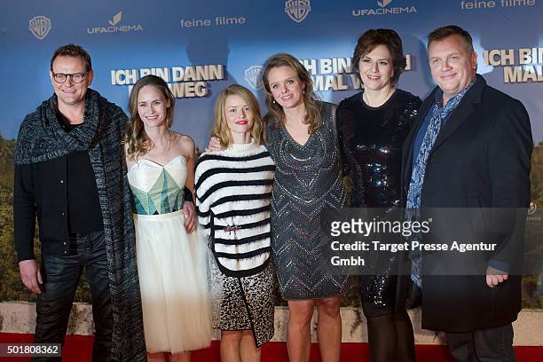 Devid Striesow, Hape Kerkeling, Martina Gedeck, Karoline Schuch, Julia von Heinz and Inez Bjoerk David attend the 'Ich bin dann mal weg' premiere at...