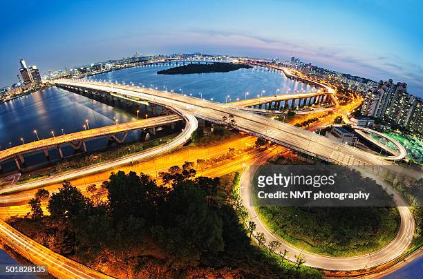 bridge in seoul - mapo bridge stock pictures, royalty-free photos & images