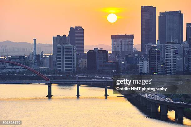 sunset in seoul - mapo bridge stock pictures, royalty-free photos & images