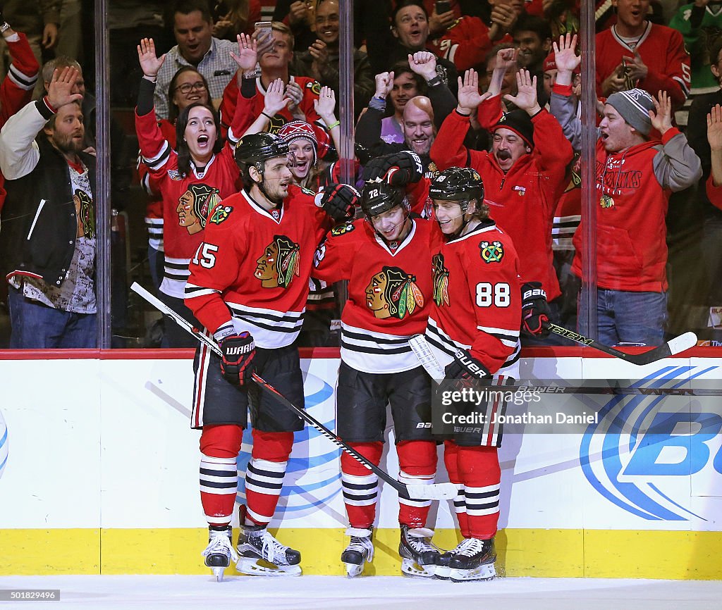 Edmonton Oilers v Chicago Blackhawks