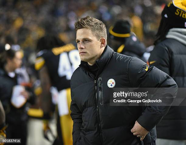 Injured kicker Shaun Suisham of the Pittsburgh Steelers looks on from the sideline during a game against the Indianapolis Colts at Heinz Field on...