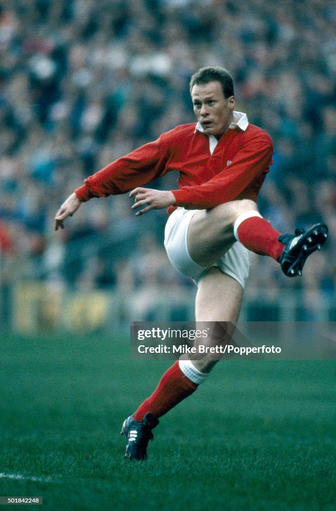 Neath and Wales rugby union player Paul Thorburn in action, circa