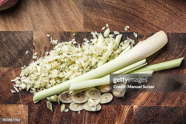ingredient for making green curry paste - lemongrass - lemongrass stockfoto's en -beelden