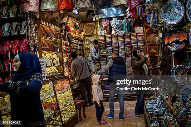 Turkish Shop Design 24 Traditional Turkish Shops And Bazaars Still Prominent In Istanbul ...