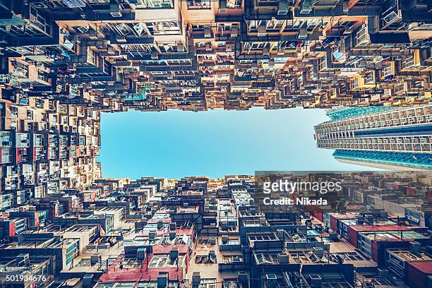 apartment buildings in hong kong, china - hong kong community 個照片及圖片檔