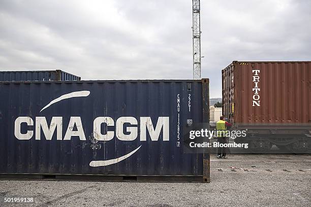 36 Container Shipping Operations At Med Europe Terminal Stock Photos ...