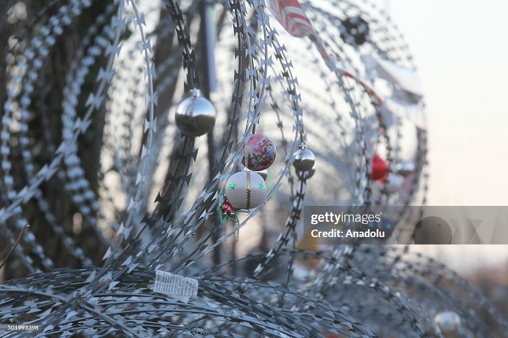 Protest against the fence rolled out by Slovenia on Croatia's border