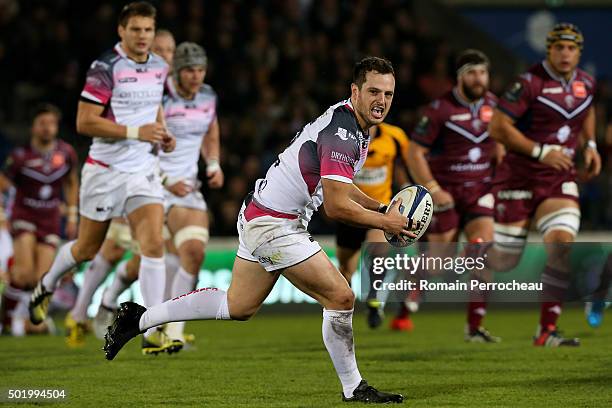 Dan Evans for Ospreys in action during the European Rugby Champions Cup match between Union Bordeaux Begles and Ospreys at Stade Chaban-Delmas on...