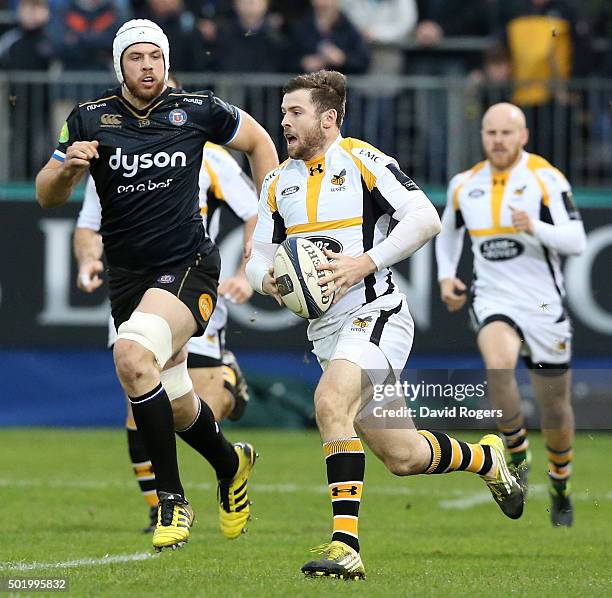Elliot Daly of Wasps runs with the ball during the European Rugby Champions Cup match between Bath and Wasps at the Recreation Ground on December 19,...