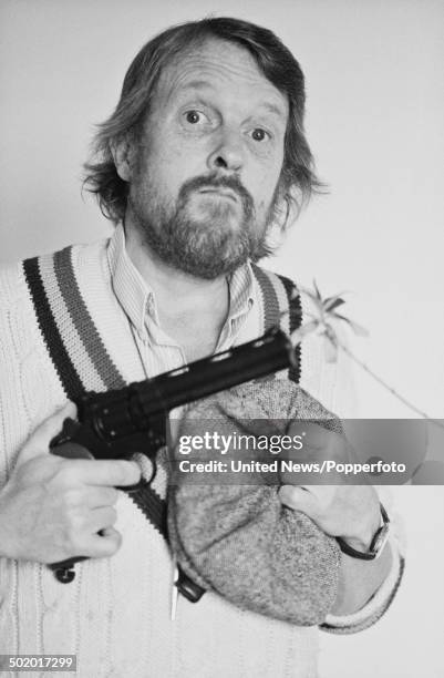 Willie Raston Willie Rushton Photos and Premium High Res Pictures - Getty Images