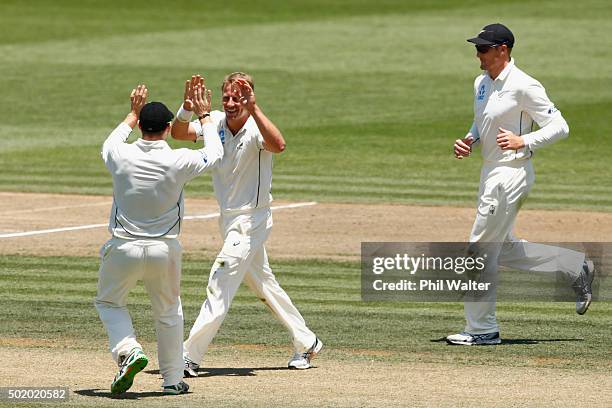 Neil Wagner of New Zealand celebrates his wicket of Milinda Siriwardana of Sri Lanka during day three of the Second Test match between New Zealand...