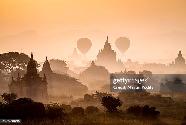 Bagan, balloons flying over ancient temples