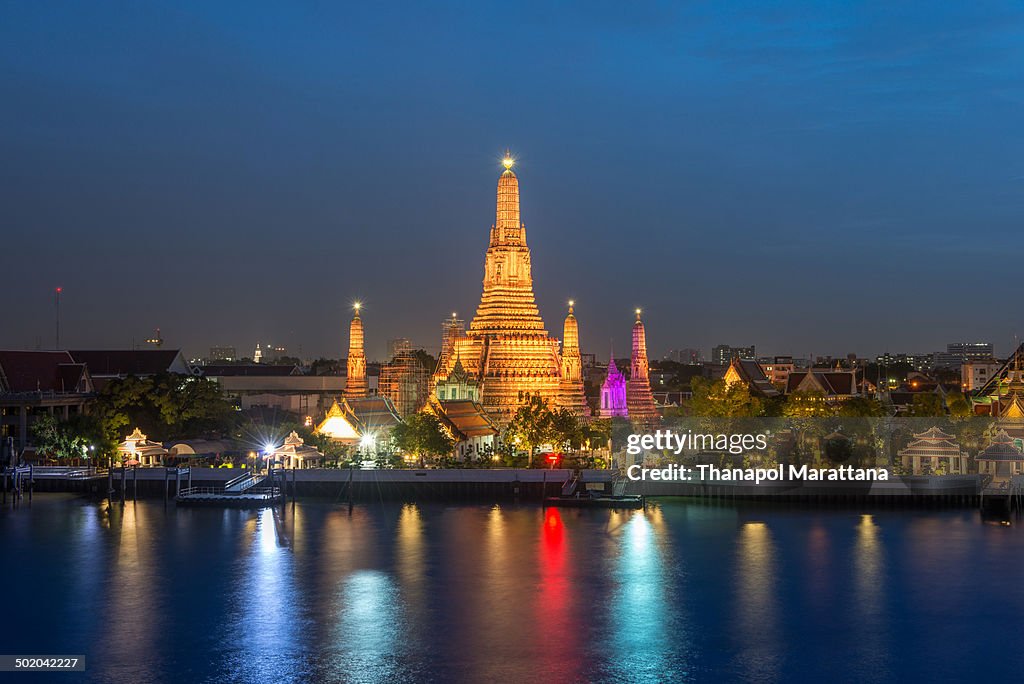 Wat Ratchasittaram Wat Arun Ratchawararam Ratchawaramahawihan Or Wat High-Res Stock Photo ...