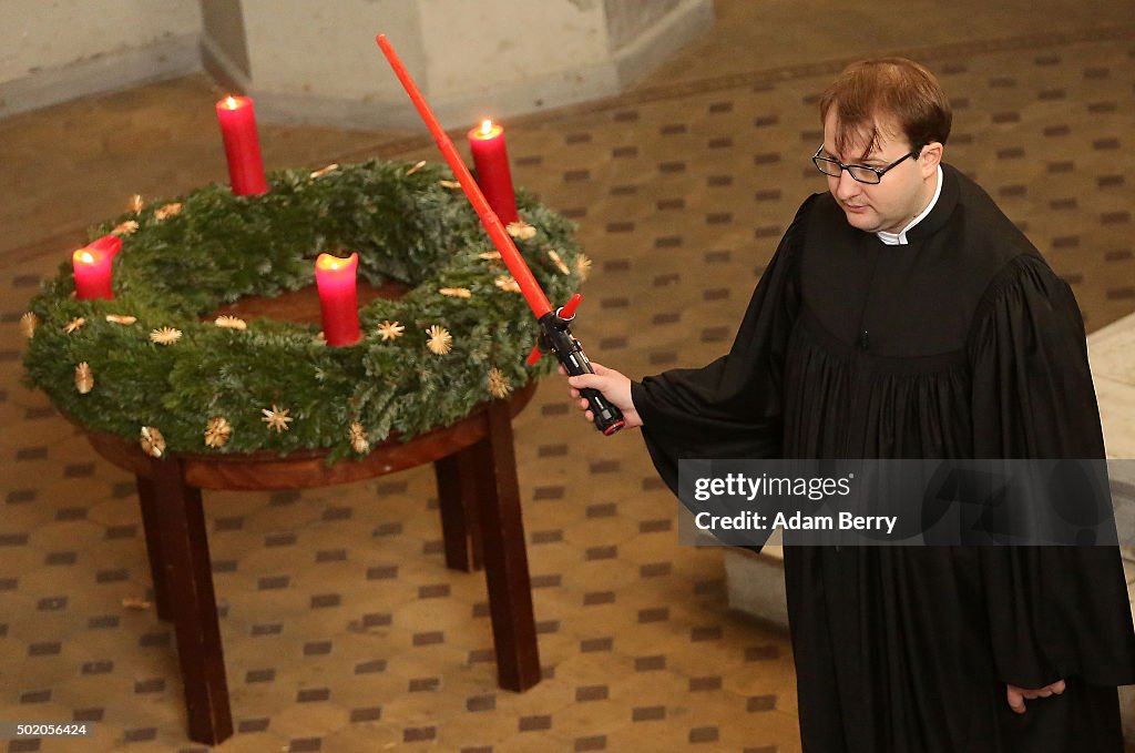 Berlin Church Holds Star Wars Service