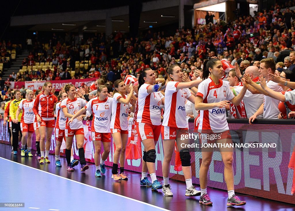 HANDBALL-WORLD-WOMEN-POL-ROU